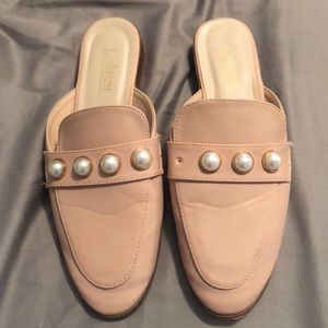 Pink Catherine Mule with pearl detailing